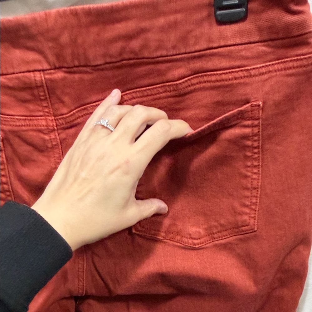 NWOT Chico's Glittery Red Cropped Jeans - Picture 8 of 11